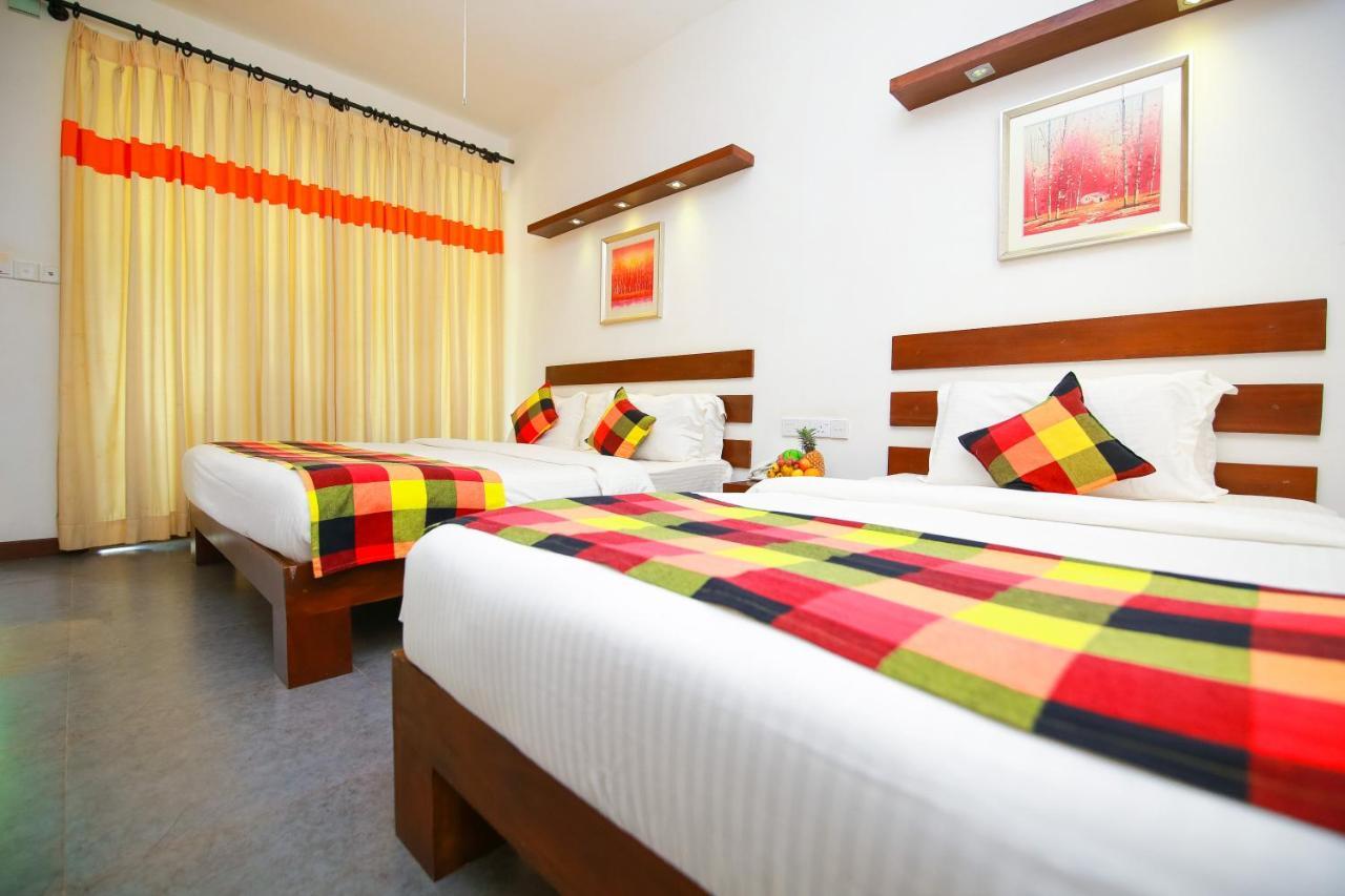 Hotel Alakamanda Anuradhapura Exterior photo