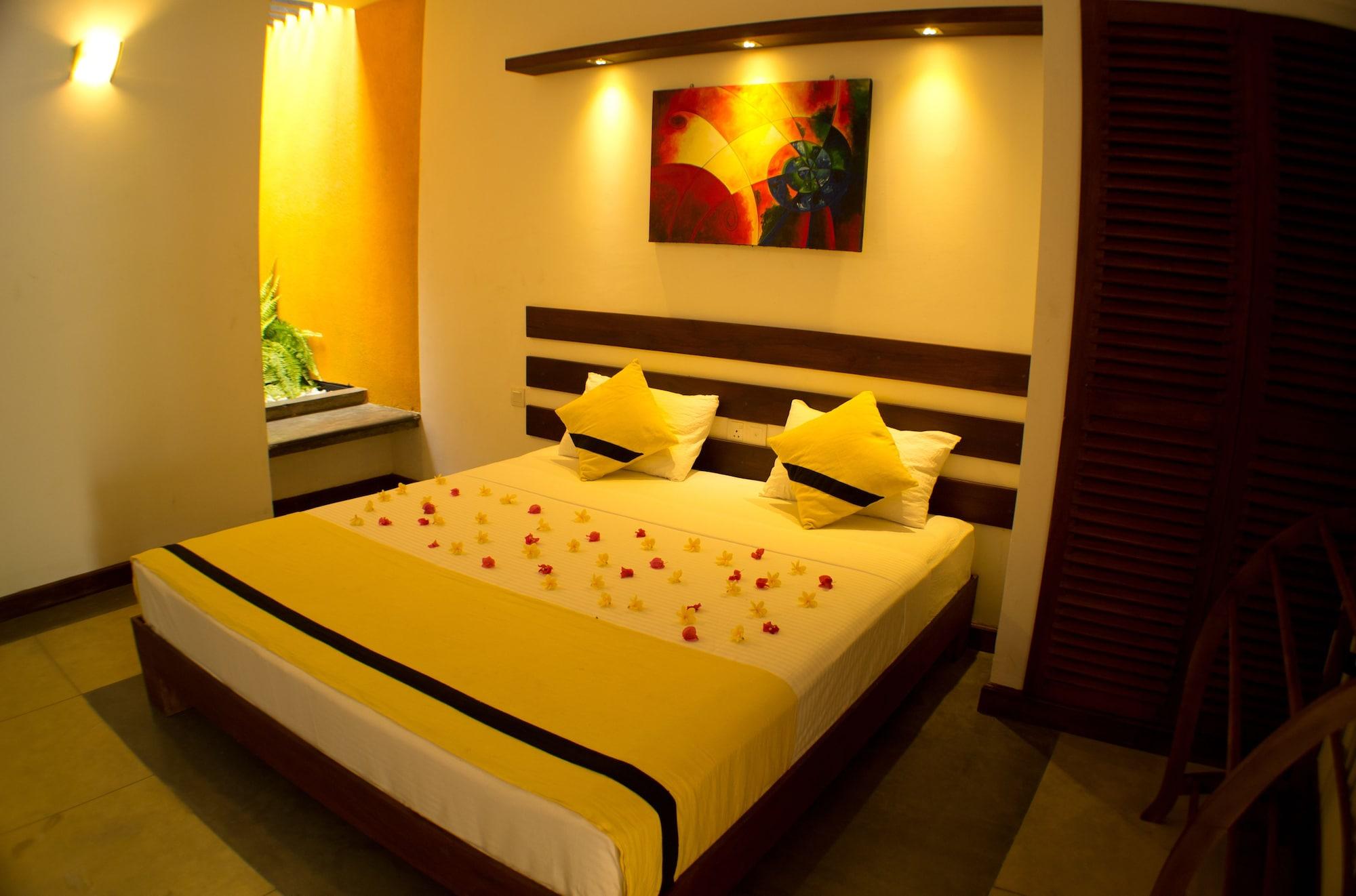 Hotel Alakamanda Anuradhapura Exterior photo