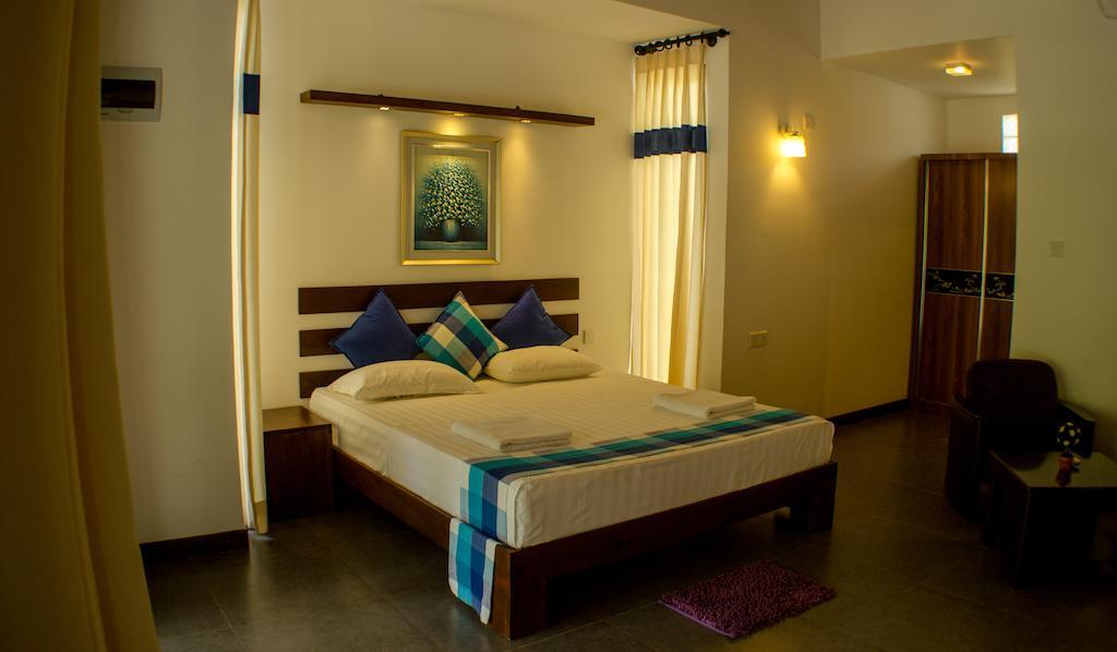 Hotel Alakamanda Anuradhapura Room photo